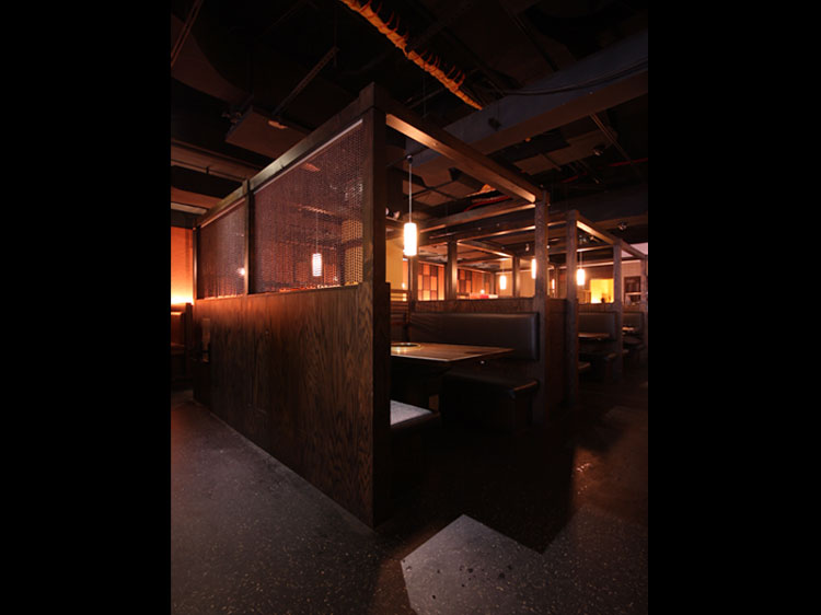 Gyu-kaku Times Square Interior BBQ Grill table 牛角　ニューヨーク　タイムズスクエア　内装