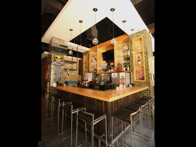 Gyu-Kaku White Plains Bar Counter with Sake